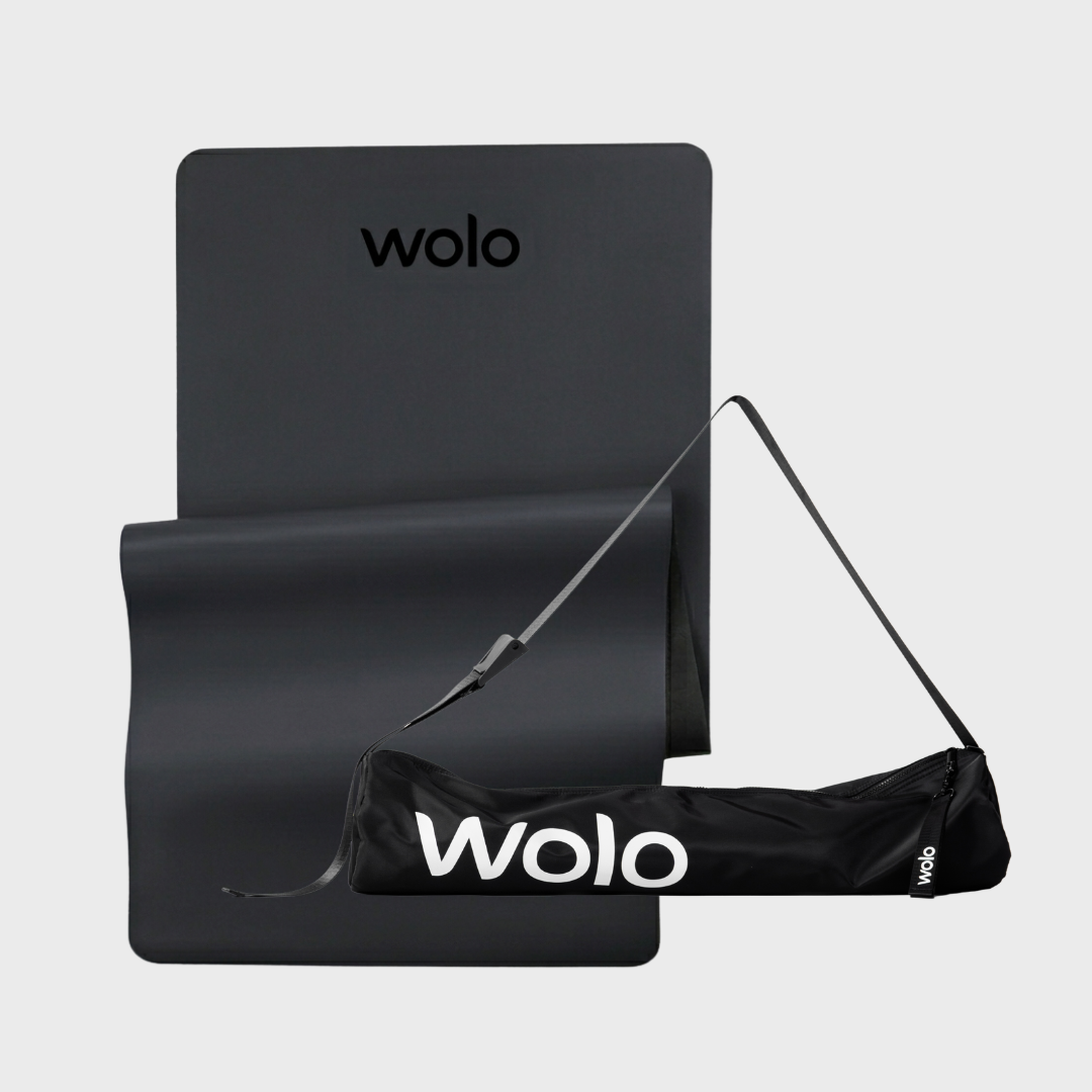 black yoga mat with bag#color_obsidian black